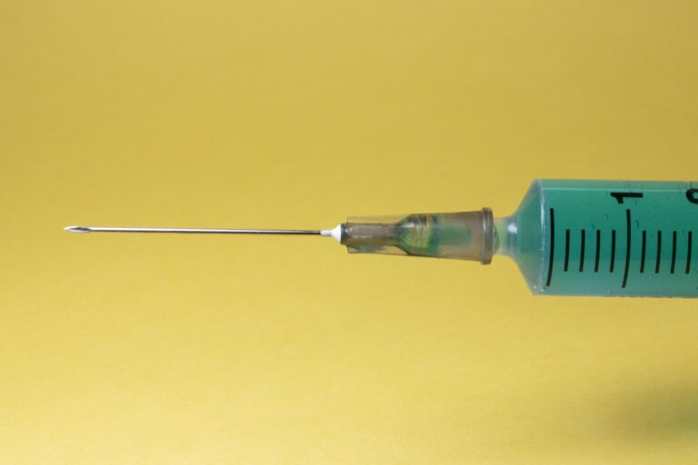 GRÜNE kritisieren Missachtung der Impfreihenfolge