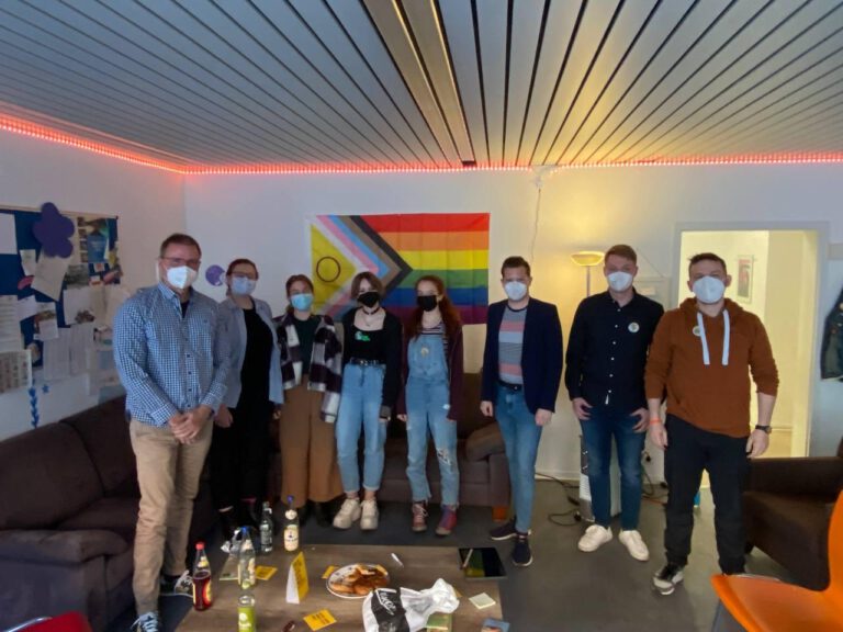 Im Gespräch mit queeren jungen Menschen in Wetzlar