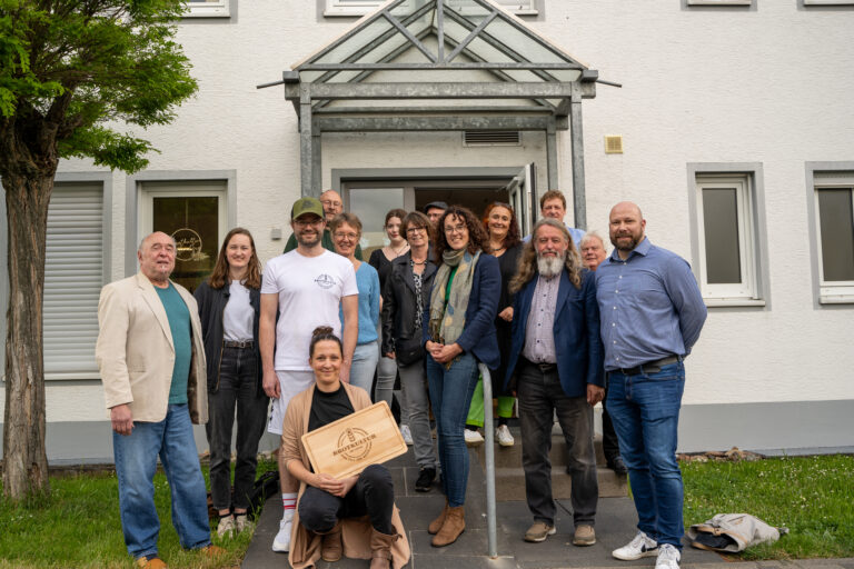 Angela Dorn besucht Brotkultur Hüttenberg und Atelierkirche Volpertshausen