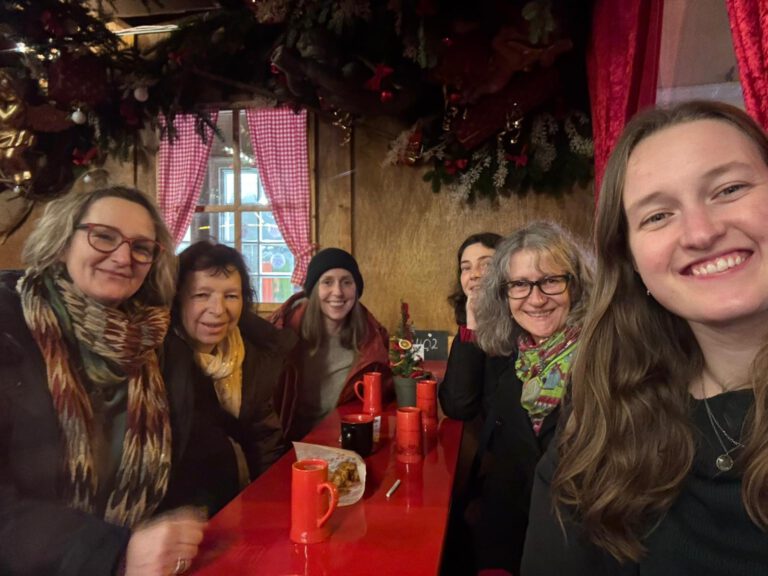 Poltischer Frauenstammtisch